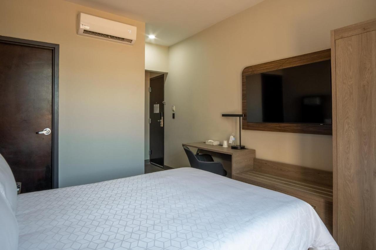 Holiday Inn Express Morelia Centro Historico Экстерьер фото
