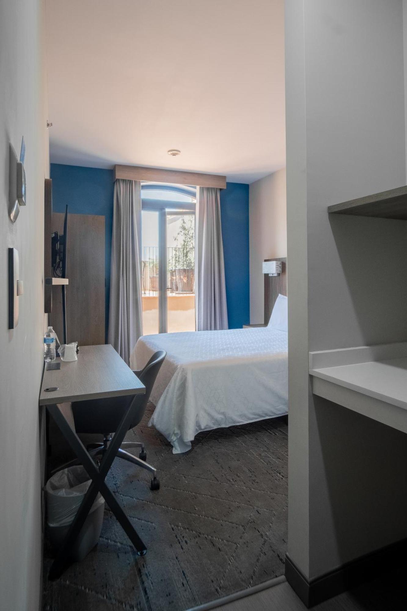 Holiday Inn Express Morelia Centro Historico Экстерьер фото